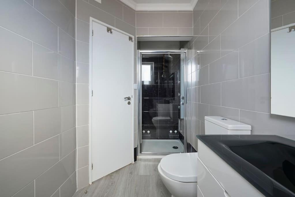 New 3 Bedroom Flat With River On Sight @Alameda Lisbon Exterior photo