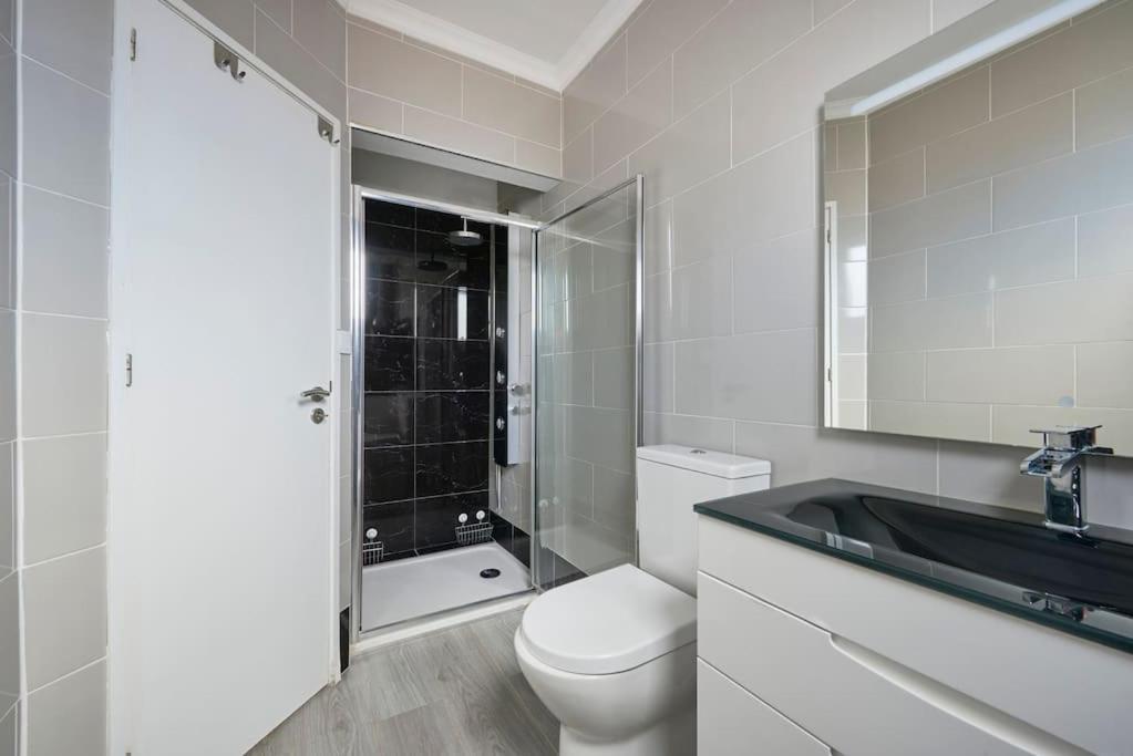 New 3 Bedroom Flat With River On Sight @Alameda Lisbon Exterior photo
